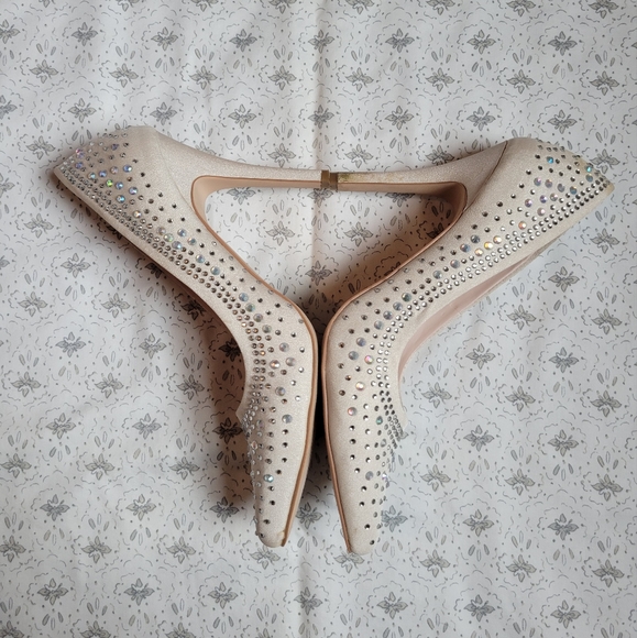 Charming Charlie 💎 Dazzling Ivory Heels - Picture 3 of 3